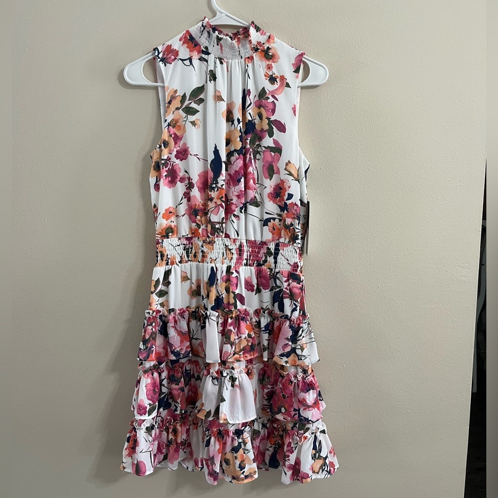 Chic Floral Midi Dress - Pink and White